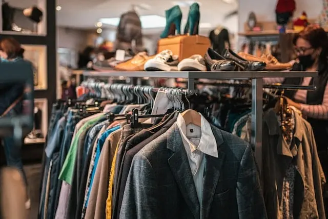 Thrift store 
